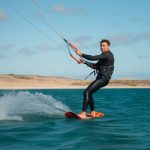 Les meilleurs spots de kitesurf pour l'automne en Europe