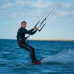Les meilleurs spots pour le kitesurf en hiver hors d’Europe